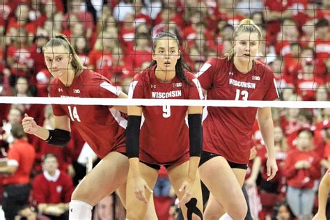 wisconsin volleyball team leaked pics uncensored|Wisconsin’s Championship Volleyball Team Had Their。